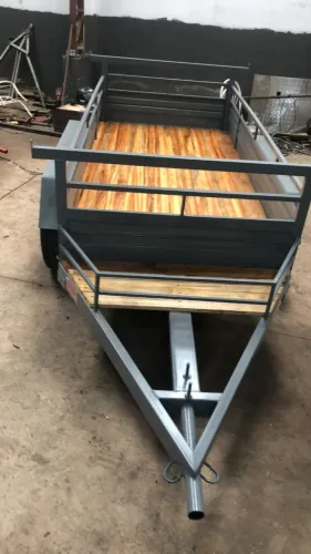 Carretinha 2.50 x 1.20 c/ Cestinha | Reboque Trucado Novo