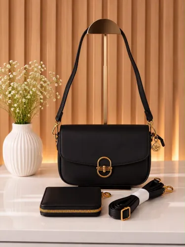 Bolsa preta . Aceito cartão 