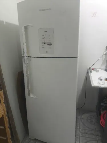 Vendo Geladeira Brastemp em até 3x no cartão