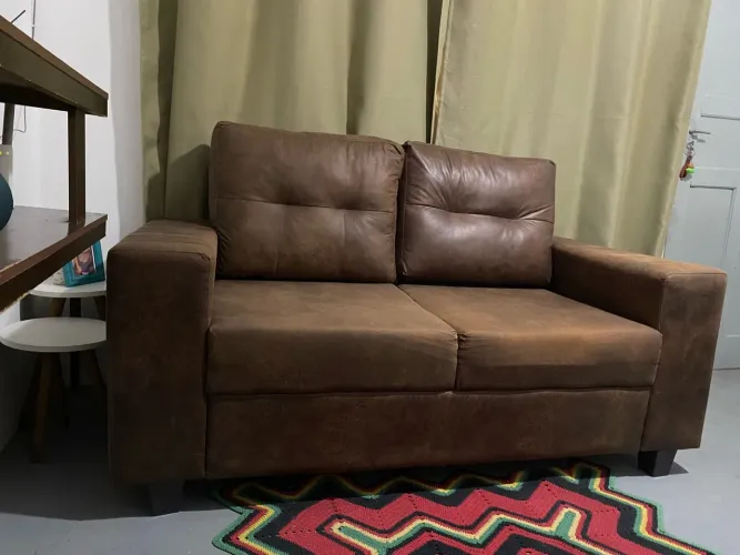 Sofá $400