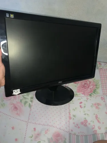 VENDO MONITOR AOC 20 PL 50/60hz leia descrição 