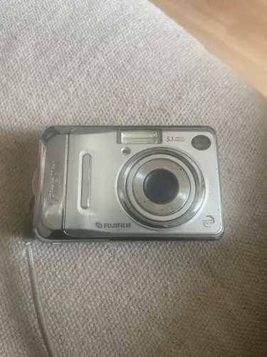 Câmera Digital Fujifilm FinePix 5.1MP Super CCD - Retrô/Vintage