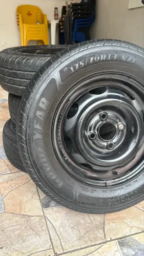 Jogo rodas com pneus aro 13, 4x100