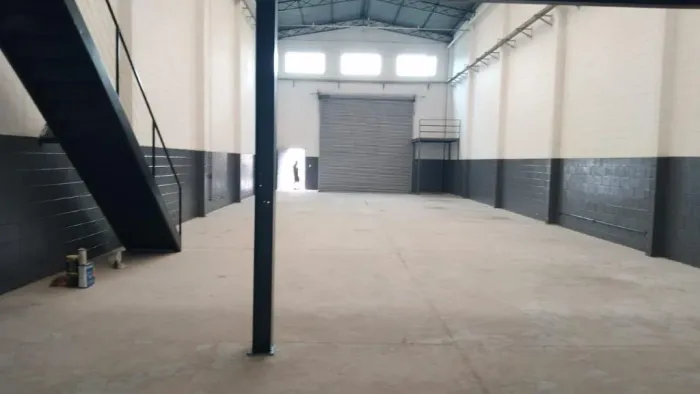 Galpão para aluguel em Prosperidade - São Caetano do Sul | Cinerama Imóveis