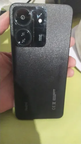 Vendo celular semi novo sem marcas de uso caixa e carregador original 