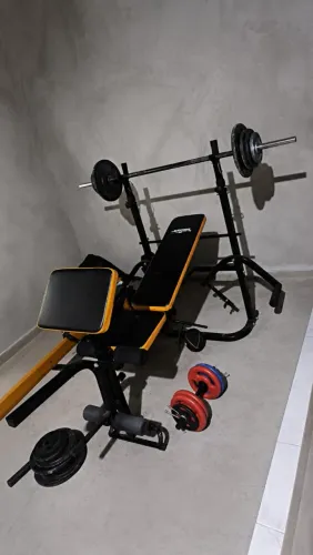 Vendo itens de musculação
