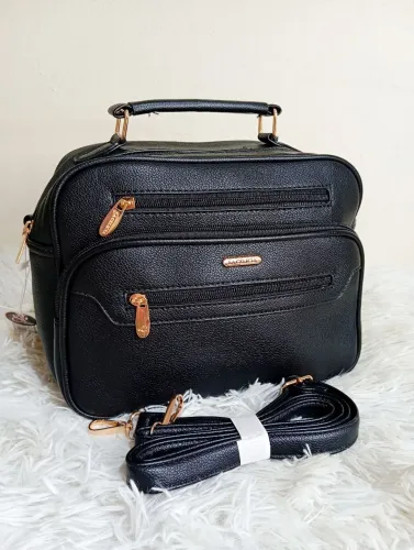 Bolsa Média Feminina com 06 Divisórias Nova