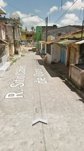 Terreno no centro de Barreiros com metragem em média 8x25.