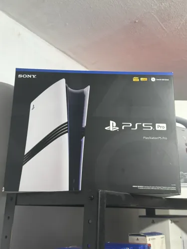 PS 5 PRO.