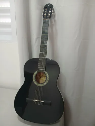 Vendo violão Clássico GianniniN-14 Preto Cordas Nylon Brilhante.Verniz   