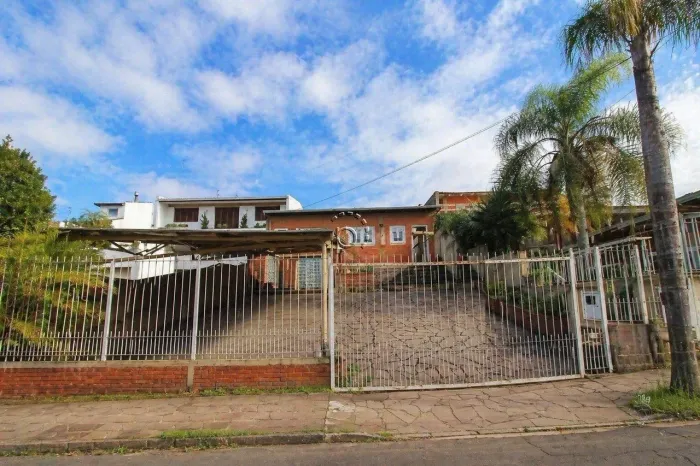 Casa comercial com 183m² para alugar no bairro Hípica