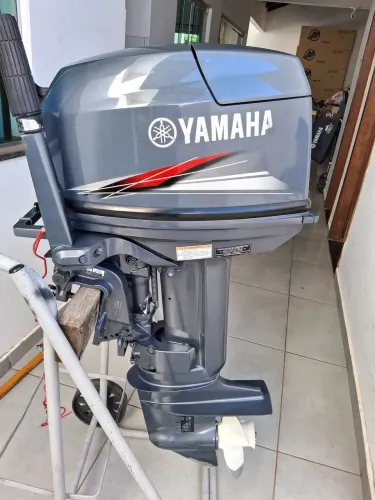 Motor de popa 25hp Yamaha ano 2014,super conservado por menor valor ou parcelo em 21x