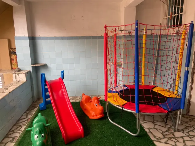 LOCAÇÃO DE ÁREA KIDS