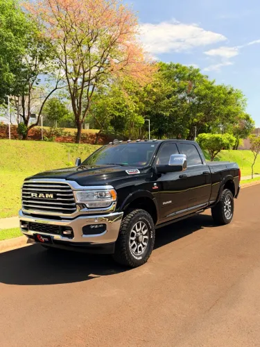 Ram 3500 Limited Longhorn 6.7 TB CD Diesel 2024