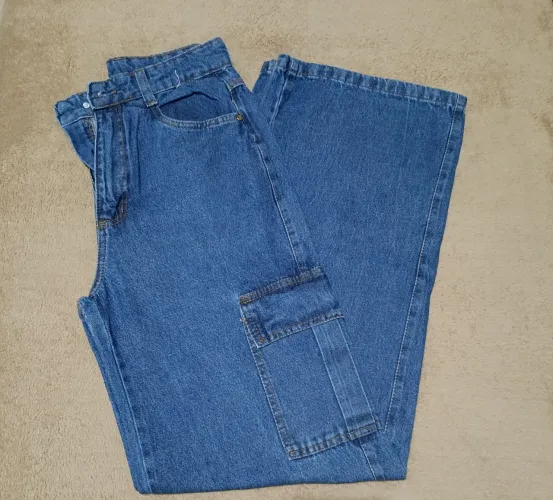 Calça wide leg cargo