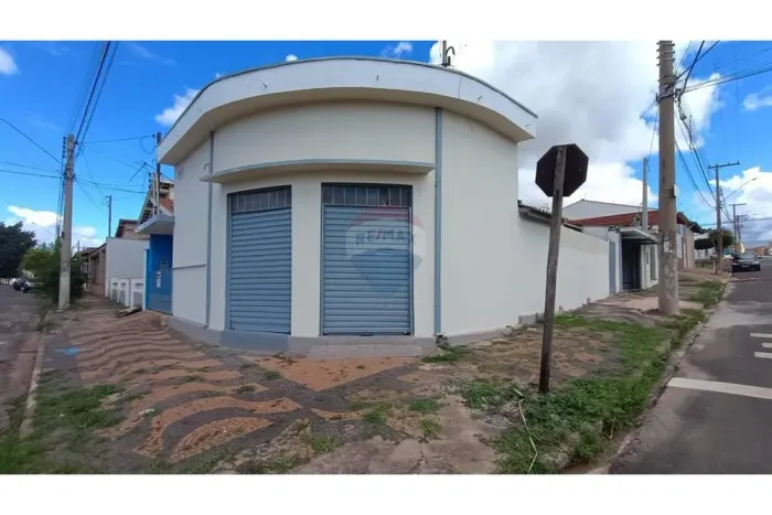 Salão comercial para locação, no bairro Sobradinho.