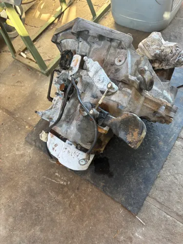 Câmbio peugeot/c3 renault