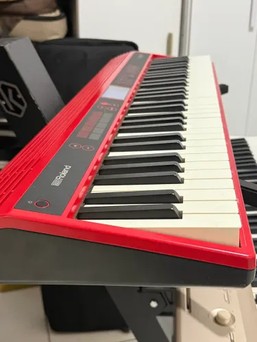 Teclado Roland Go Keys