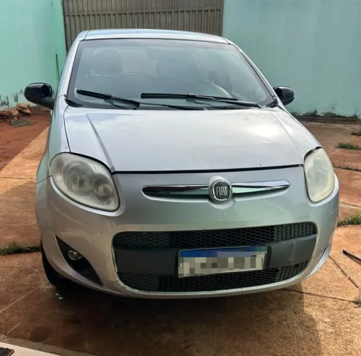 Fiat Palio Attractive 1.0 EVO Fire Flex 8V 5P 2013