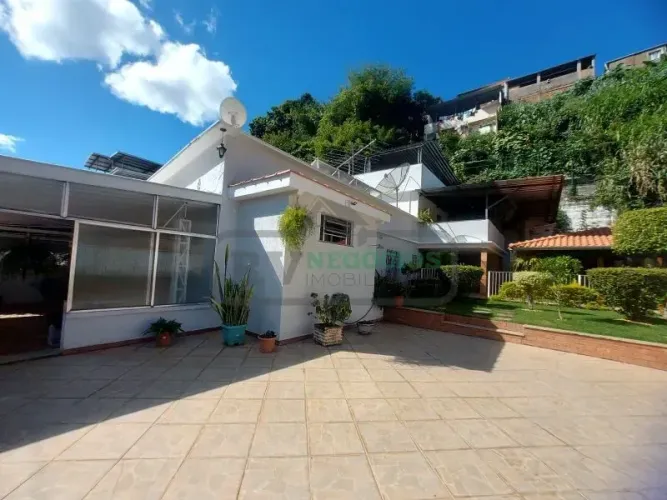 Casa para Venda - 05 Quartos, 05 Vagas.....
