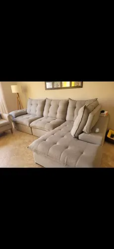 Sofá semi novo com chaise