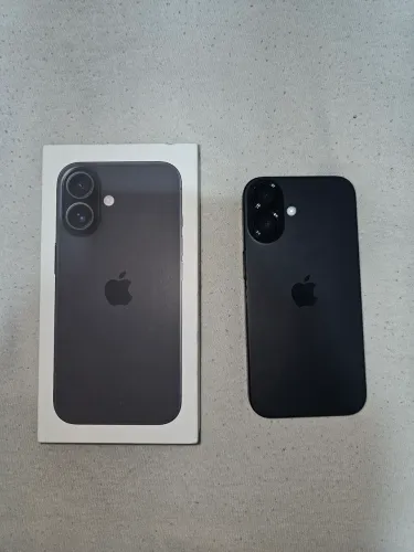 iPhone 16 128GB Preto