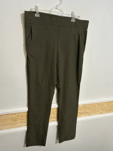 Calça alfaitaria Yessica verde militar - TAM. 48