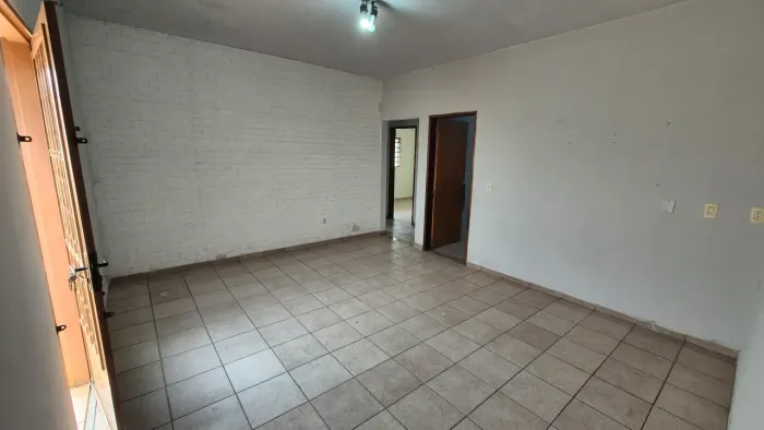 Apartamento de 2 Quartos com Garagem na Avenida Mangalô Setor Morada do Sol Região Noroest