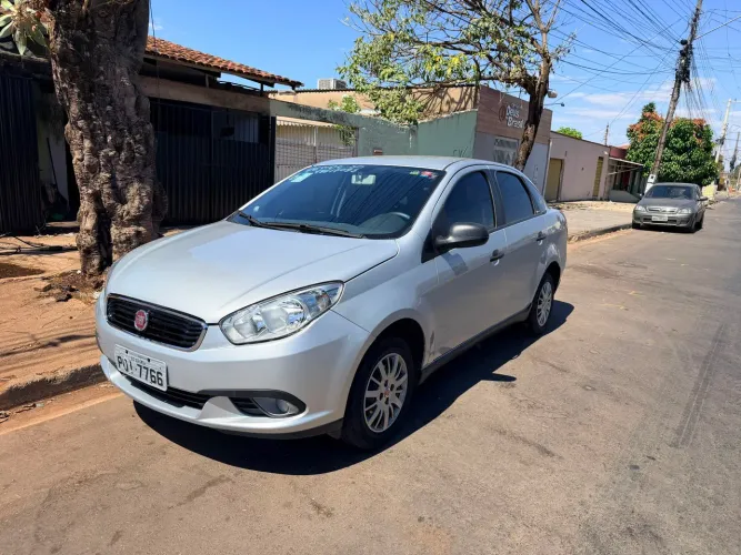 Fiat Grand Siena Attractive 1.0 Flex 8V 4P 2019