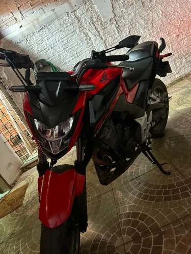 CB 300f ABS impecável só no ponto de transferir