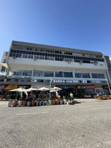 Imóvel para venda tem 46 metros quadrados em Barra - Salvador - BA