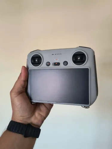 Controle DJI RC Original com Tela Integrada - Excelente Estado