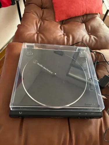 Toca-Discos Vinil Audio-Technica Automático AT-LP60X-BK