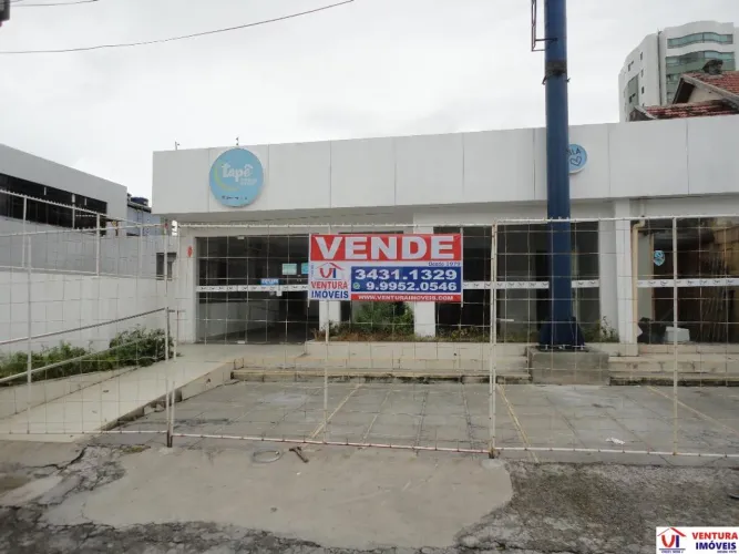Galpão/Prédio Comercial à Venda em Bairro Novo