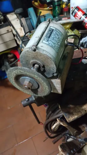 Mini esmeril caseiro funcionado Testo na hora 1/4cv rpm 1630 380vac