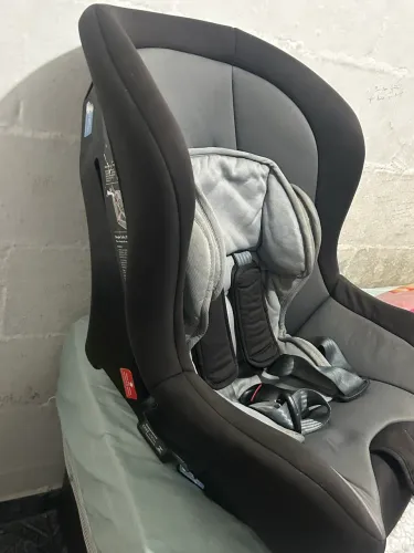 Cadeira de carro pra criança