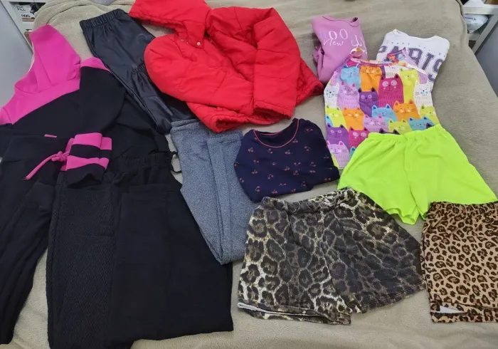 Lote roupas menina Tam 12/14 ( 14 peças)