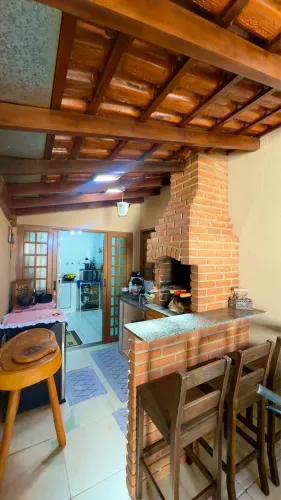 CASA MACEDO TELES/VETORAZO ( Varanda com Churrasqueira)