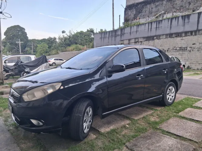 Fiat Grand Siena Essence Dual. 1.6 Flex 16V 2014