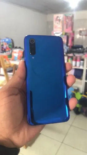 Celular Xiaomi Mi 9 Lite (128gb + 6gb ram)