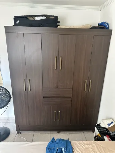 Guarda roupa de casal