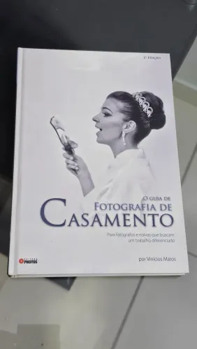LIVRO O GUIA DE FOTOGRAFIA DE CASAMENTO- VINÍCIUS MATOS
