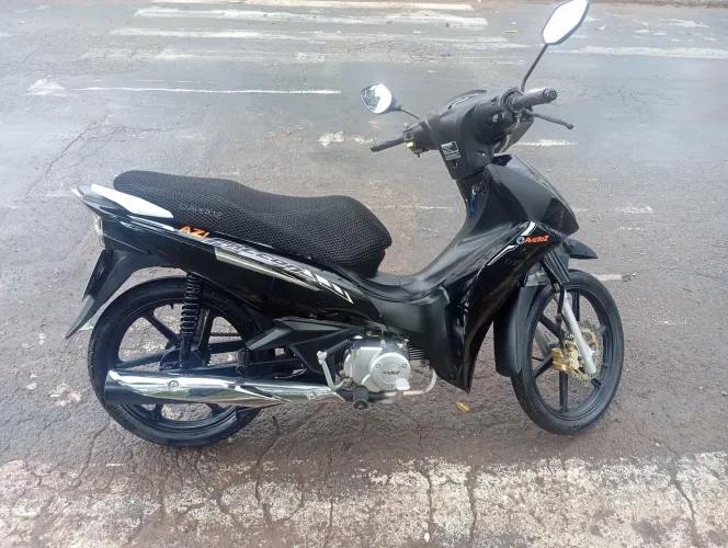 AVELLOZ AZ1 R$7.999- ano 2025