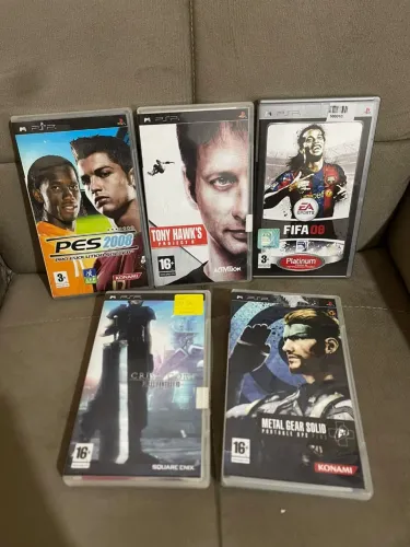 Lote 5 jogos de PSP