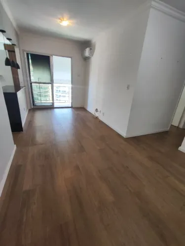 Alugo lindo apartamento na Rua Aroazes