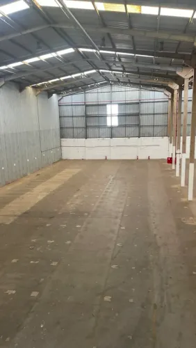 ALUGO GALPAO EM CONDOMÍNIO NA BR 135