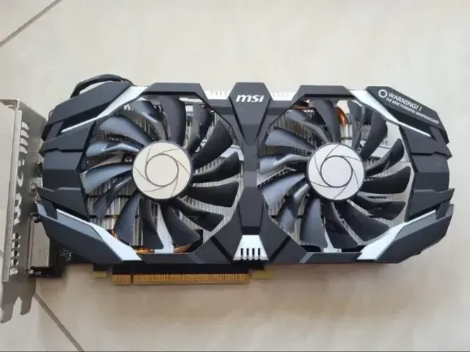 Placa De Vídeo Nvidia Msi GTX 1060 6gb Gddr5 192bits (Usado)