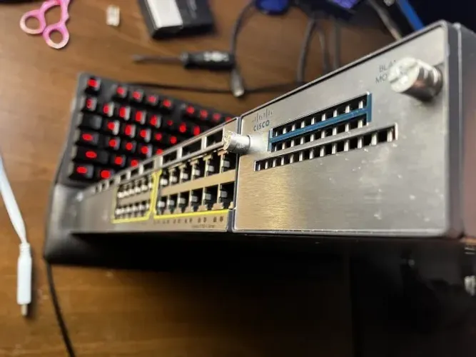 Switch Cisco WS-C3750X 24 Portas Giga