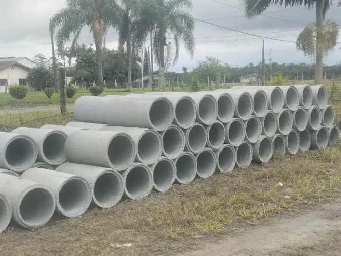 Fossas, tubos , palanques e instalação