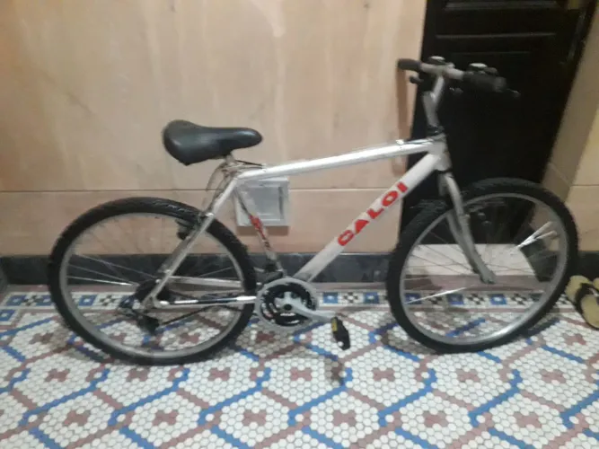 Vendo bicicleta Caloi aro 26
